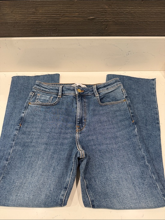 Zara Denim - Zara Light Blue Straight-Leg Women’s Jeans